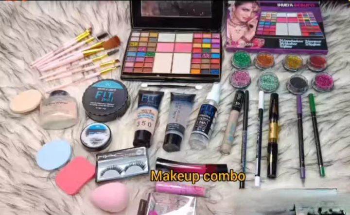Mack up combo full set-30 in 1 combo set makeup