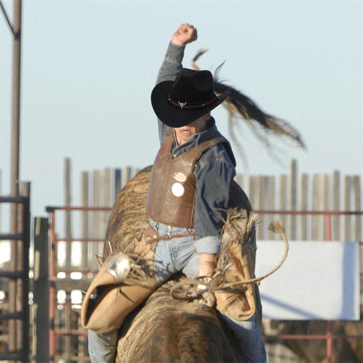 Western%20Cowboy%20Hat%20Outdoor%20Cowboy%20Hats%20Outdoor%20Wide%20Brim%20Hat%20With%20Strap%20Monochrome%20Felt%20Hats%20For%20Men&Women%20Cocked%20Top%20Hat%20-%20Image%204