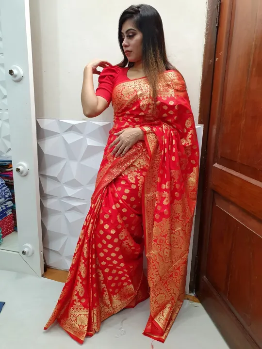 Tangail%20Katan%20Saree%20Combo%20Gift%20Set-%20Sari%20Churi%20Necklace%20Earrings%20Mirror%20Chotolate%20Mehedi%20Tip%20Golap%20Love%20Chocolate%20Box%20etc%20-%20Image%202