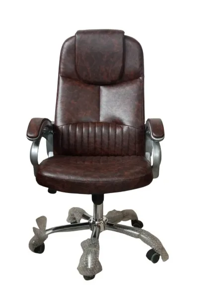 Office%20Revolving%20Client%20Chair-Formal%20Office%20Chair/Executive%20Chair/%20Visitor%20Chair/%20Metal%20Body%20Chair%20Black%20-%20By%20FURNIZONE%20-%20Image%202
