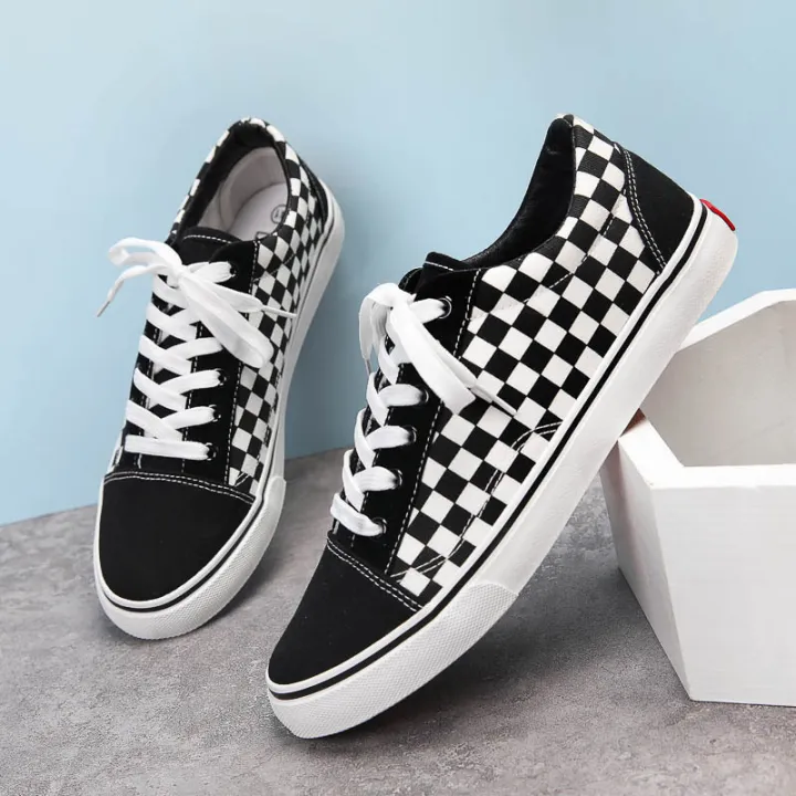 Spring%20New%20Harajuku%20Black-White%20Checkerboard%20Plaid%20Low-Top%20Canvas%20Shoes%20for%20Men%20and%20Women%20Korean%20Fashion%20Shoes%20Skateboard%20Shoes%20-%20Image%202