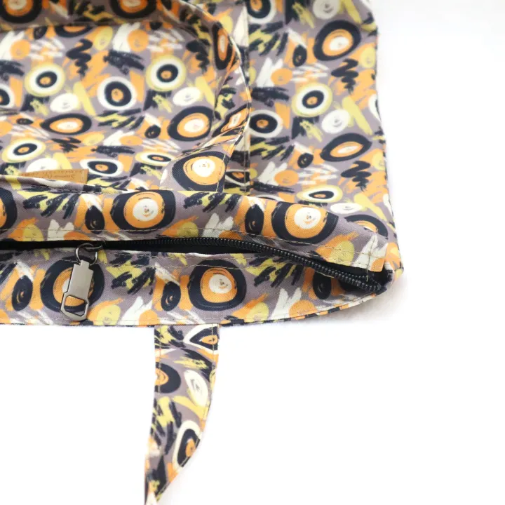 Stylish%20Hand%20Painted%20Abstract%20Design%20Top%20Handle%20Bags%20-%20Image%207