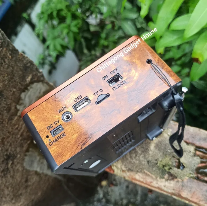 KTF-1647%20Bluetooth,%20AUX,%20USB,%20TF%20Card%20&%20FM/AM/SW%208%20Band%20Radio%20Supported%20Speaker%20With%20Clock%20&%20LED%20Flashlight%20-%20Image%204