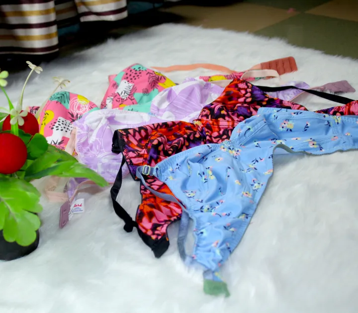 4%20Pack%20Cotton%20Spandex%20Non%20Padded%20Printed%20Everyday%20Bras%20for%20Women%20and%20Girls%20-%20Image%203