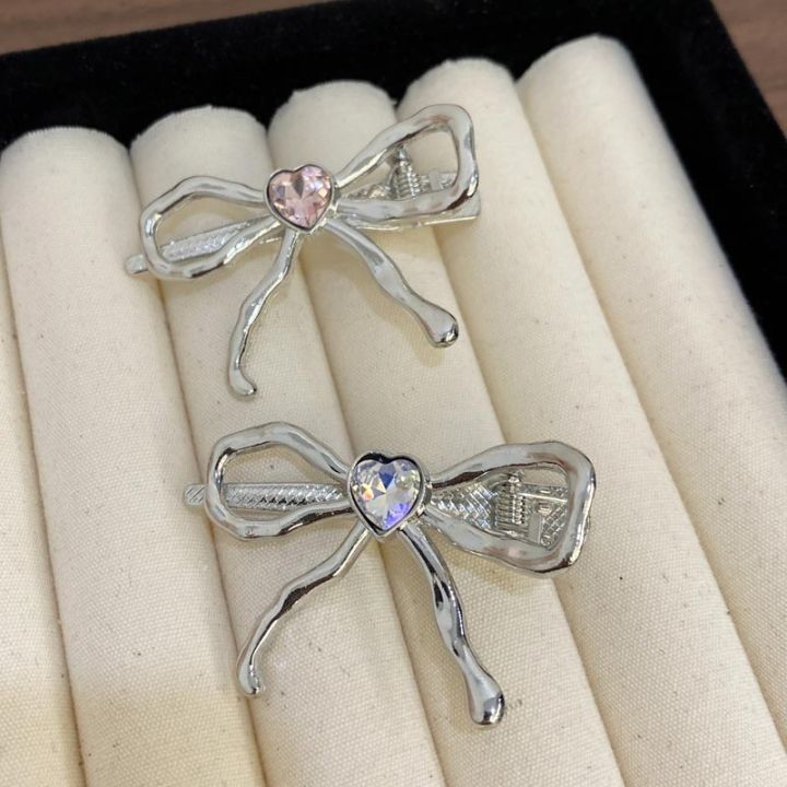 Metal%20Butterfly%20Bow%20Heart%20Hairpins%20Barrettes%20Women%20Y2K%20Korean%20Fashion%20Kpop%20Hair%20Clip%20Accessories%20-%20Image%208