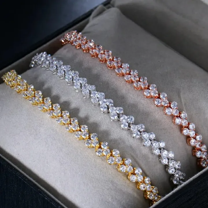 Women%20Fashion%20Roman%20Style%20Zircon%20Crystal%20Bracelet%20Bangles%20%20for%20Gifts%20-%20Image%204