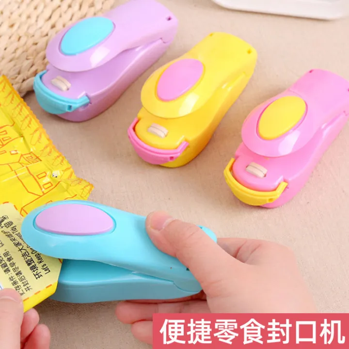 Portable Snack Capper Small Mini Plastic-Envelop Machine Packaging Household Plastic Bag Food Preservation High Temperature Sealing Machine