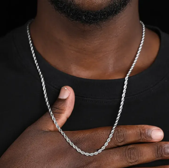 Stainless%20Steel%20Cuban%20Minimalist%20Link%20Chain%20For%20Men%20-%20Image%203