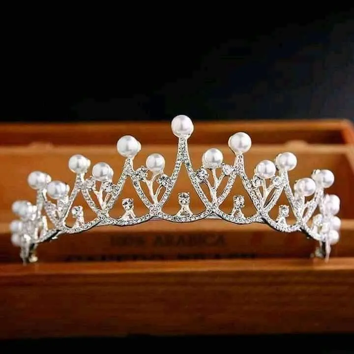 Wedding%20Crown%20Hair%20Jewelry%20Bridal%20Hair%20Accessories%20Women%20Baroque%20Pearl%20Crown%20Rhinestones%20Crystal%20Tiaras%20Bride%20Queen%20Party%20Crowns%20Gift%20-%20Image%203