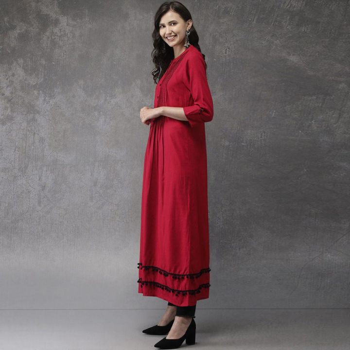 Maroon%20Linen%20Kurti%20for%20Women%20(Tailor%20Made)%20-%20Ball%20Lace%20-%20Image%204