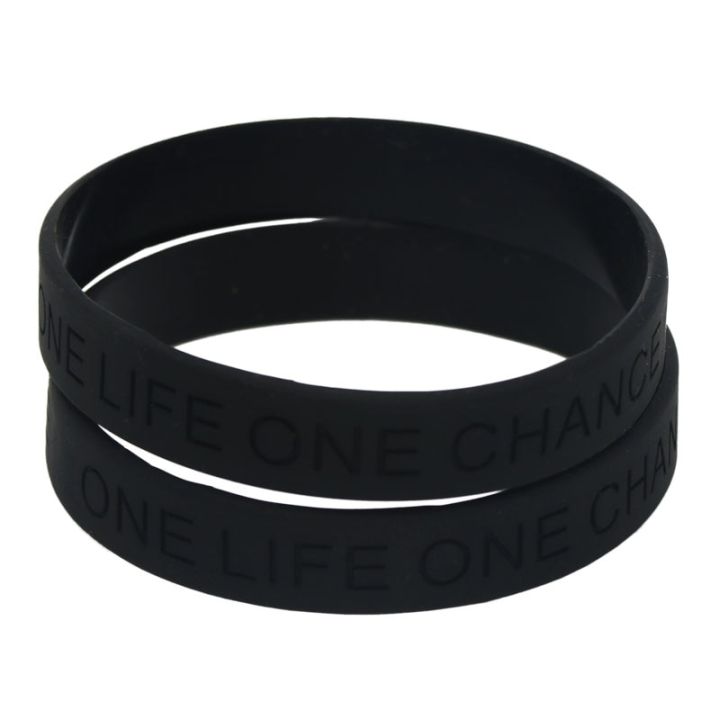 1PC%20Fashion%20Black%20Silicone%20Wristband%20Bracelet%20One%20Life%20One%20Chance%20Letters%20Bangles%20Rubber%20Bracelet%20Men%20Women%20Jewelry%20SH066%20-%20Image%205