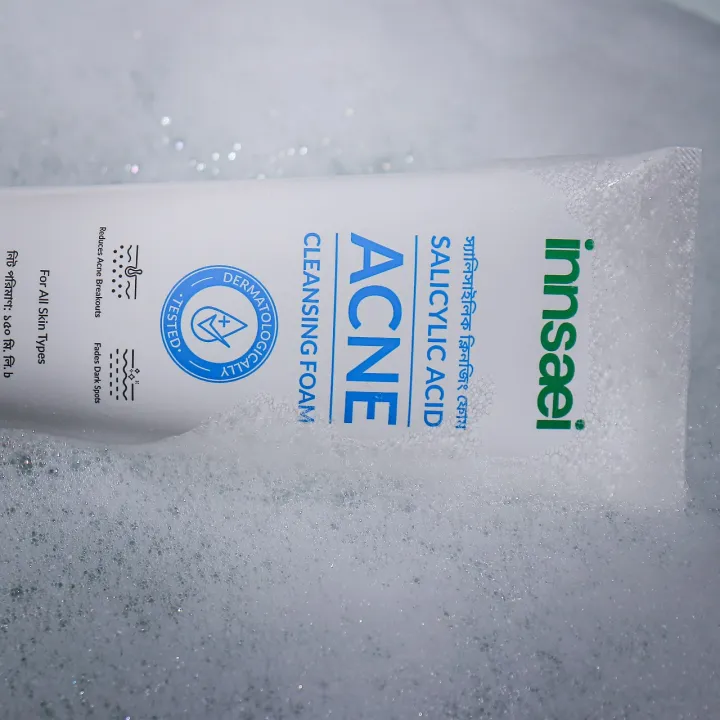 innsaei%20Salicylic%20Acid%20Acne%20Solution%20Cleansing%20Foam%20-%20Image%204
