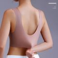 Women's Seamless Bra Fashion Push-Up Bra Without Steel Ring Underwear Push-Up Bra With Padded Top Black Underwear.