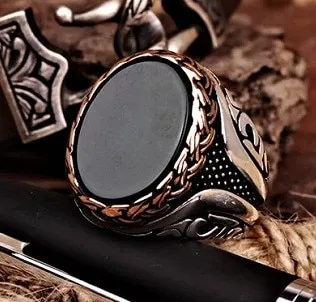 Punkboy%20Retro%20Style%20Men's%20Ring%20Craved%20Pattern%20Black%20Egg-shaped%20Crystal%20Silver%20Color%20Ring%20for%20Male%20Party%20Jewelry%20Size%206-13%20-%20Image%202