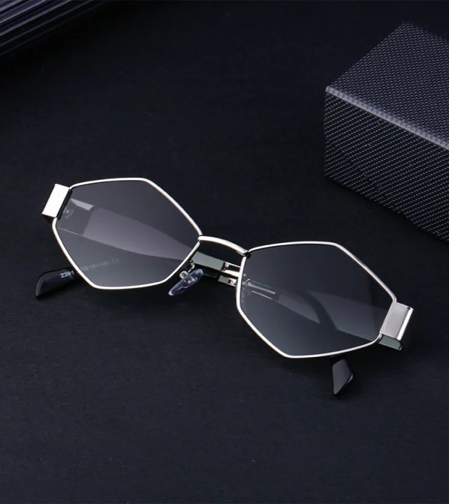 YOOSKE%20Irregular%20Metal%20Sunglasses%20Men%20Luxury%20Brand%20Designer%20Vintage%20Sun%20Glasses%20Women%20Small%20Frame%20Travel%20Eyewear%20Shades%20UV400%20-%20Image%202