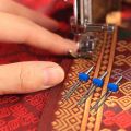 3 Pcs Double Twin Needles Pins (3 Size Mixed 2.0/90 3.0/90 4.0/90) With 3Pcs Groove Pintuck Presser Foot Sewing Machine Accessories.