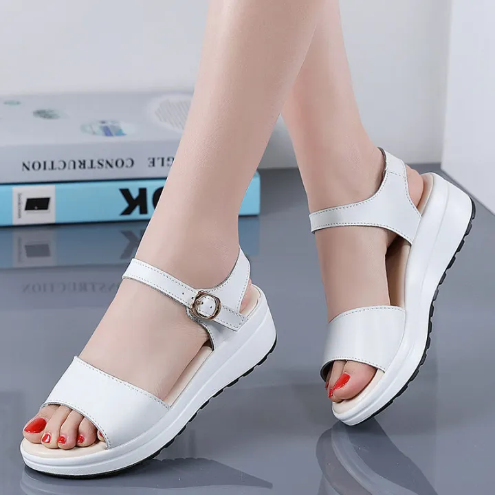 Counter%20Cowhide2022Summer%20New%20Flat%20Sandals%20Women%20Soft%20Bottom%20Pregnant%20Women%20Flat%20Heel%20Leisure%20Non-Slip%20Girl%20Student%20Shoes%20-%20Image%208