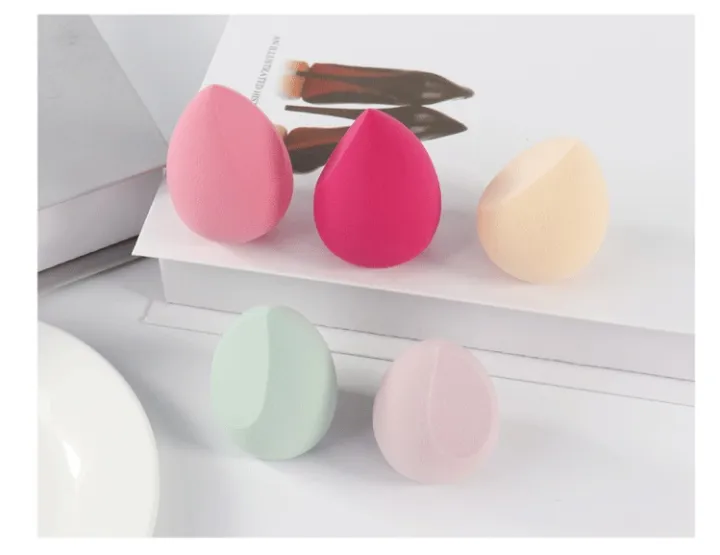 Creative%20new%20heart-shaped%20powder%20puff%20makeup%20tool%20that%20becomes%20bigger%20when%20exposed%20to%20water,%20and%20does%20not%20absorb%20powder%20when%20applying%20makeup%20-1box%20-%20Image%205