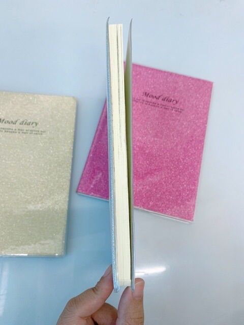 glitter%20Notebook%20Glossy-finish%20cover:%20Simple%20Soft%20Cover%20Lined%20100%20Page%20Writing%20Journal%20Diary%20-%20Image%204