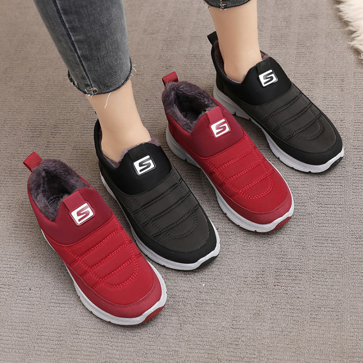 Winter%20women's%20cotton%20shoes%20with%20velvet%20thickened%20old%20Beijing%20cloth%20shoes%20women's%20soft-soled%20cotton%20boots%20middle-aged%20and%20elderly%20walking%20shoes%20warm%20cotton%20shoes%20women%20-%20Image%203