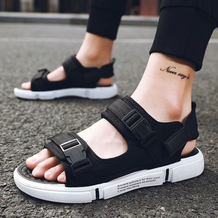 2023Summer%20New%20Vietnam%20Sandals%20Men's%20Beach%20Shoes%20Driving%20Boys%20Trend%20Men's%20Sports%20Men%20Sandals%20Fashion%20-%20Image%204