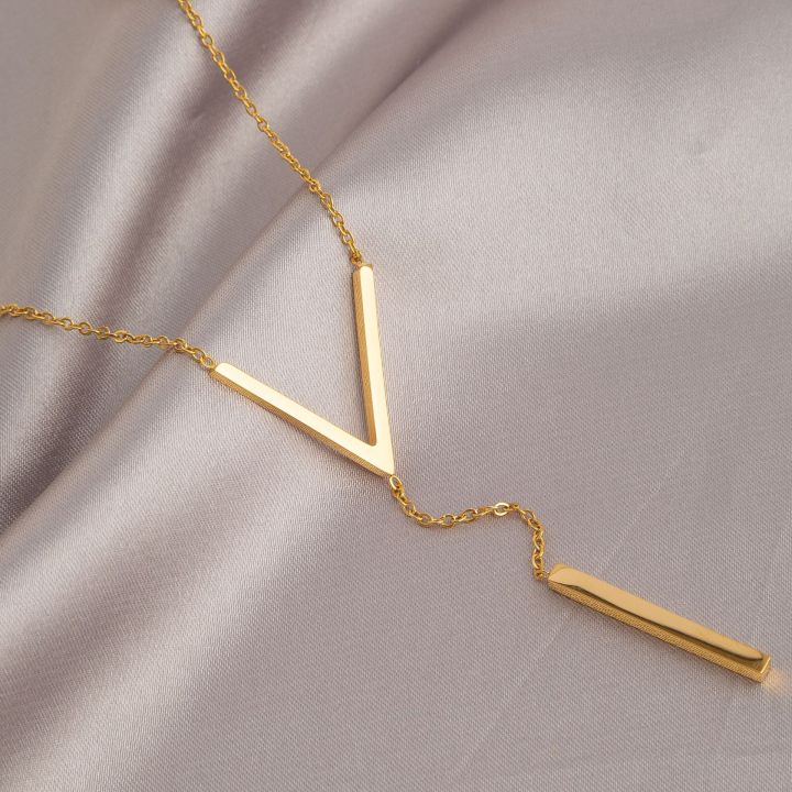 New%20Stylish%20Short%20Necklaces%20For%20Woman-%20V%20Necklaces%20-%20Image%202