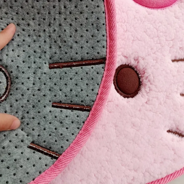 75x90cm%20Hello%20Kitty%20Rug%20Kawaii%20Cartoon%20Kt%20Cat%20Plush%20Floor%20Mat%20Anime%20Bathroom%20Non-Slip%20Carpet%20Car%20Cushion%20Soft%20Living%20Room%20Decor%20-%20Image%205