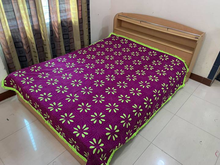 Embrace%20Winter%20Comfort%20with%20Nakshi%20Katha%20-%20Handcrafted%20Elegance%20for%20Cold%20Nights%20-%20Image%202