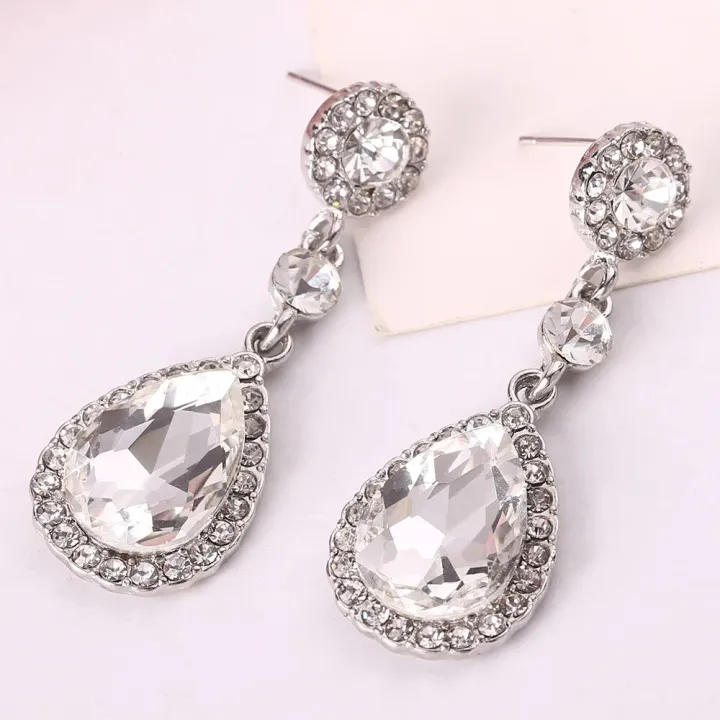 Korean%20Long%20Crystal%20Water%20Droplets%20Dangle%20Earrings%20for%20Women%20Elegant%20Cubic%20Zirconia%20Drop%20Ear%20Fashion%20Wedding%20Party%20Jewelry%20-%20Image%204