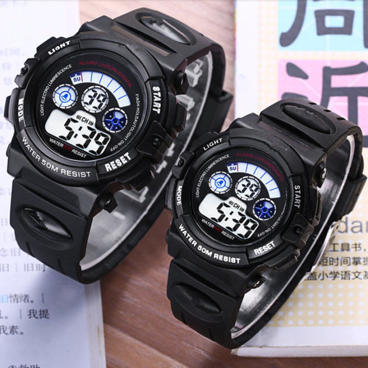 Luminous%20Waterproof%20Watches%20For%20Children%20Students%20Dial%20Electronic%20Watch%20Multi-Function%20Wrist%20Watch%20For%20Boys%20And%20Girls%20-%20Image%204