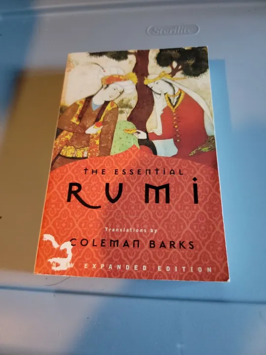 The%20Essential%20Rumi%20-paperback%20-%20Image%202