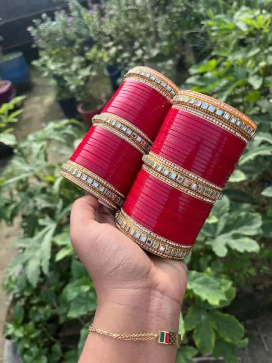 Bridal%20Chura%20Bangles%20Set%20Chura%20Bangles%20-%20Image%202