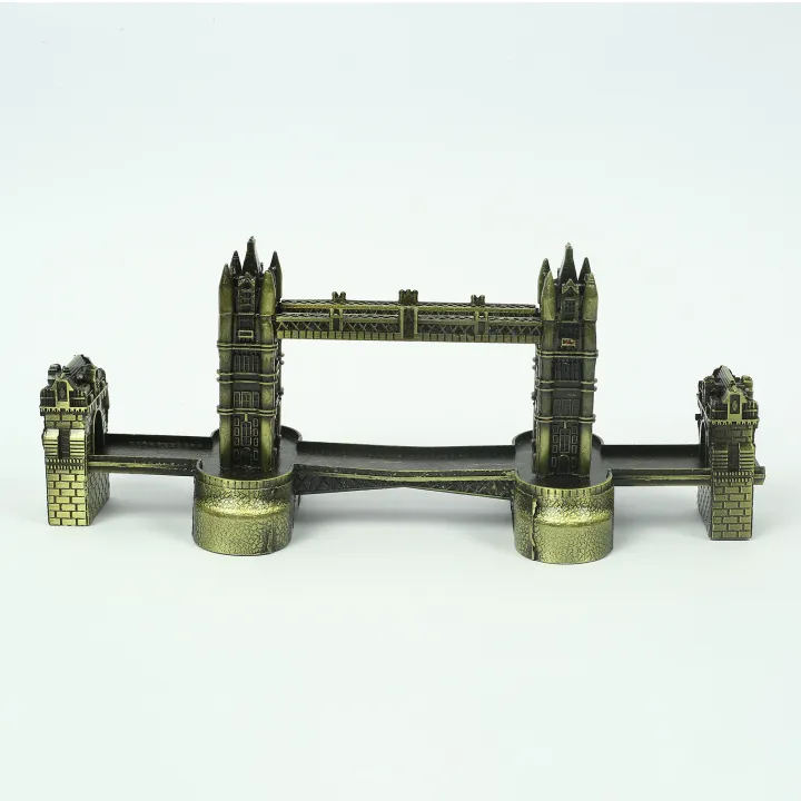 Metal%20american%20tower%20bridge%20showpiece%20%7C%20desk%20decorations%20%20home%20decorative%20items.%20london%20bridge%20%7C%20gift%20items%20-%20Image%205