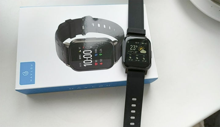 Xiaomi%20Haylou%20LS02%20Touch%20Screen%20Square%20Shape%20Smart%20Watch%20Black%20-%20Image%203