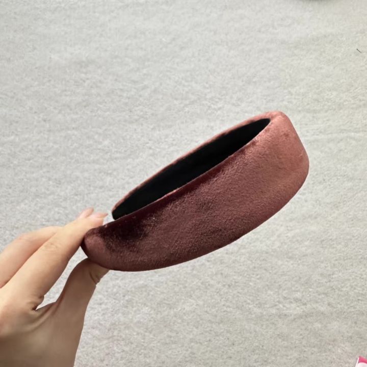 Korean%20version%20of%20the%20autumn%20and%20winter%20new%20solid%20color%20velvet%20headband%20female%20show%20face%20small%20wide-brimmed%20plush%20headband%20high%20skull%20sponge%20headband%20girl%20-%20Image%204