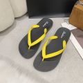 Summer Flip-Flops Women's Net Red Flat Bottom High-Looking Non-Slip Slippers Women Couple Beach Outdoor Wear Seaside Plywood Flip-Flops.