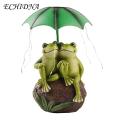 Resin Frog Statue Adorable Frog Couple Solar Light with Led Umbrella Sculpture Waterproof Uv Resistant Resin Construction Perfect for Gardens Garden Frog Figurine.