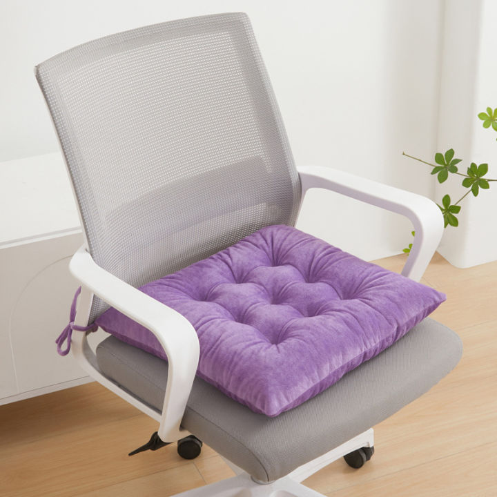 Elegant%20Solid%20Color%20Chair%20Cushions%20with%20Square%20Shape%20for%20Living%20Room%20and%20Office%20Use%20-%20Image%202