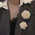 White Camellia Rose Hairpins Retro Brooch Flower Disc Hairclips Fabric Hair Clow Wedding Hair Bow Headwear Fashion Accessories.