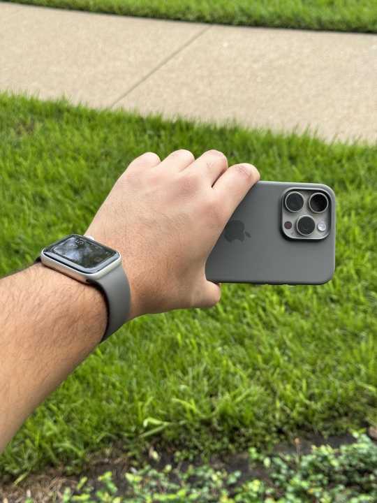 Liquid%20Silicone%20Phone%20Case%20With%20Magsafe%20For%20Apple%20iPhone%2015%20Pro%206.1%20/%2015%20Pro%20Max%206.7%202023%20Clay%20-%20Image%203