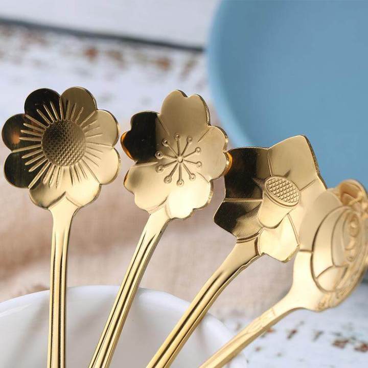 Teaspoon%20Set%20of%208%20Teaspoons%20Coffee%20Tea%20Spoon%20Sugar%20Spoon%20Stainless%20Golden%20-%20Image%205