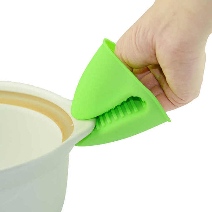2%20PC%20Grip%20Oven%20Pot%20Holder%20Silicone%20Glove%20-%20Image%204