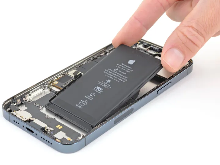 Apple%20iPhone%2012%20Pro%20Battery%20-%203687%20mAh%20-%20Image%202