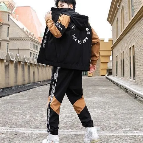 Youth%20Student%20Spring%20and%20Autumn%20Men's%20Jacket%20Sweater%20Suit%20Handsome%20Junior%20and%20Middle%20School%20Students%20Casual%20Sports%20Suit%20Fashion%20Clothing%20-%20Image%202