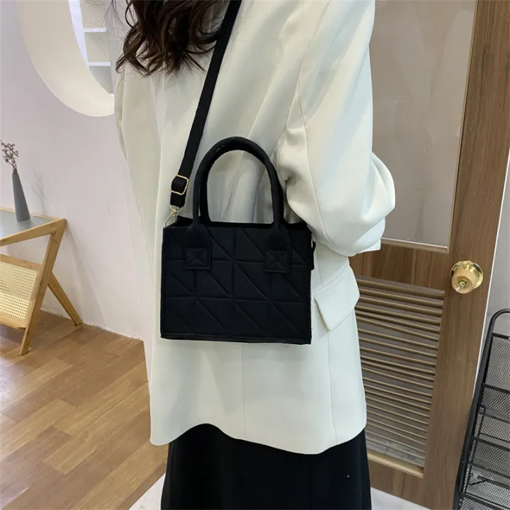 New%20Minimalist%20Felt%20Solid%20Color%20Small%20Square%20Bag%20Spring%20Women's%20Casual%20Diagonal%20Cross%20Handbag%20Watty%20Store%20-%20Image%202