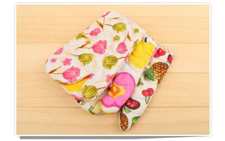 1%20Pair%20Kitchen%20Cooking%20Mitts%20Microwave%20Kitchen%20Light%20Thin%20Oven%20Gloves%20Heat%20Resistant%20-%20Image%204