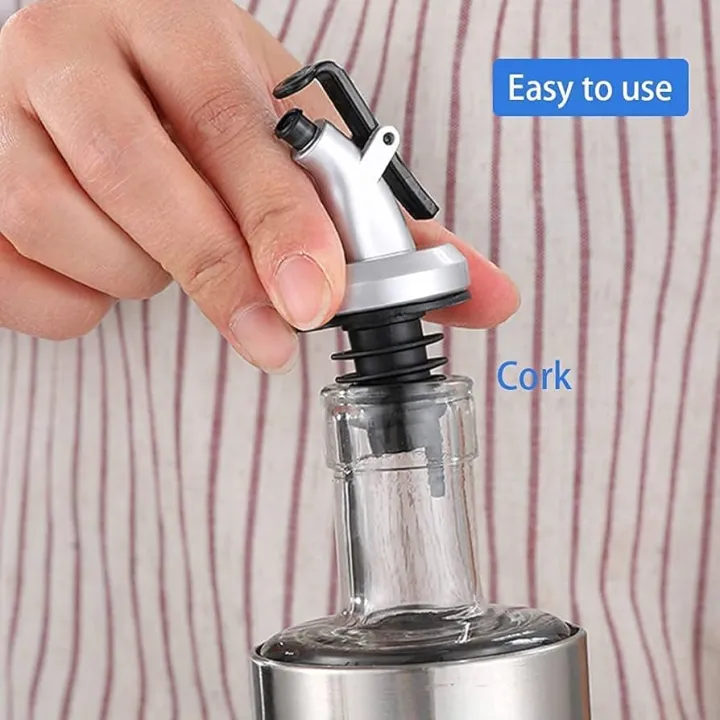 Oil%20and%20Vinegar%20Dispenser%20Bottle%20Oil%20Bottle%20Household%20Soy%20Sauce%20Bottle%20Seasoning%20Bottle%20Oil%20Vinegar%20Pot-500ml-oil%20jar-life%20style%20mall%20-%20Image%203