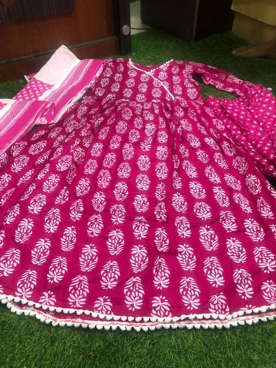 Trendsetter%20-Linen%20Ready%20Made%20Fashionable%20Gown%20designed%20long%20salwar%20kamez%20orna%20For%20Stylish%20Women%20/%20Girls%20(%203%20pcs%20)-%20Inventive%20Choice%20-%20Image%207