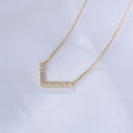 European and American jewelry 925 sterling silver V-shaped necklace women's niche design is simple and versatile, three-dimensional full diamond pendant, clavicle chain. 