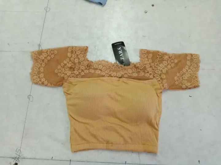 Short%20Sleeve%20Round%20Neck%20Readymade%20paded%20Lace%20Net%20Blouse%20for%20Women%20&%20Girls%20by%20now%20in%20amena%20fashion%20-%20Image%203